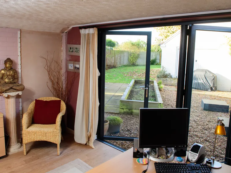 Bifold Balham
