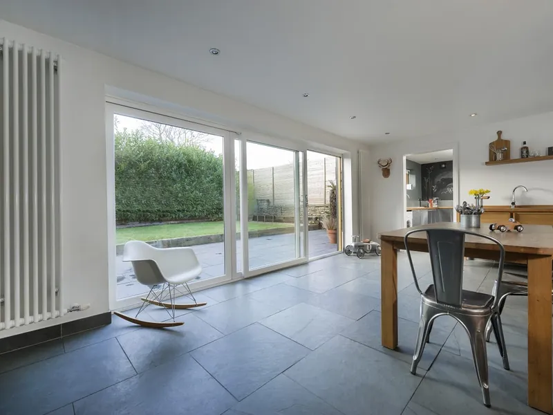 Sliding Windows — Gallery Balham